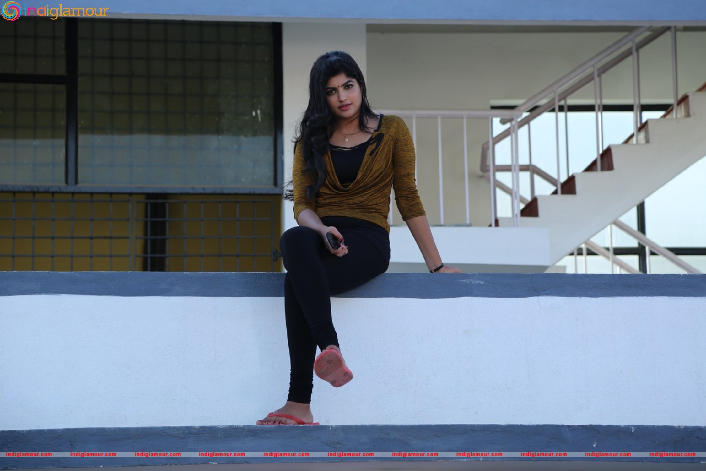 Naina Sarwar Actress hd photo