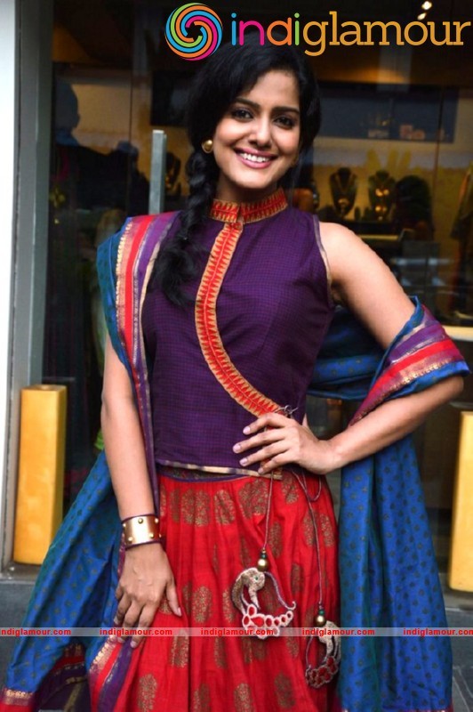 Vishaka Singh Actress hd photo