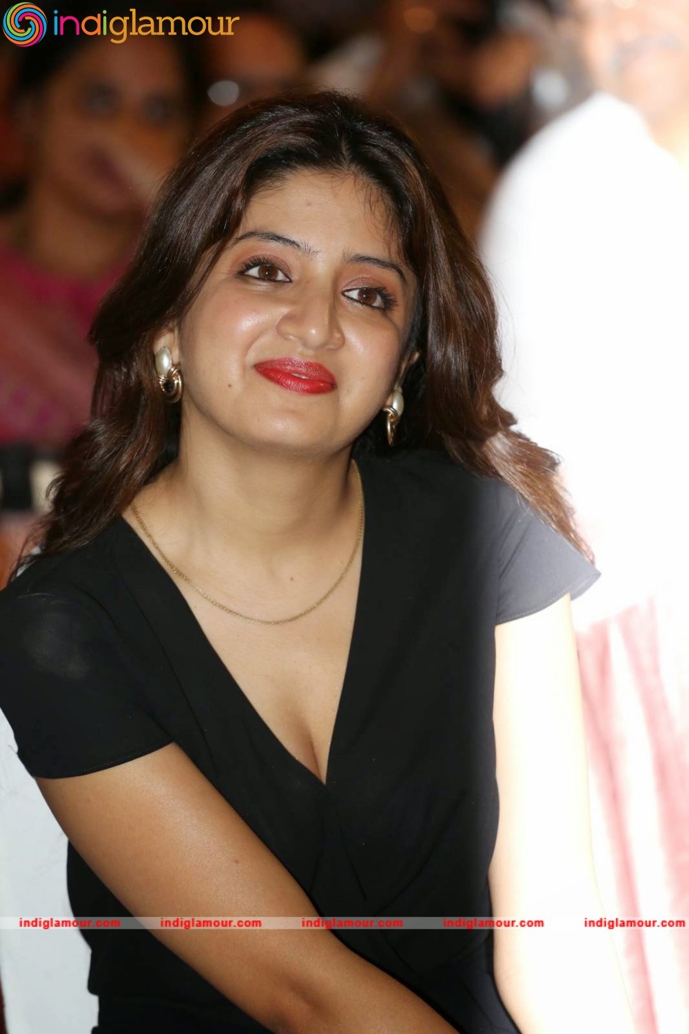 Poonam Kaur Actress hd photo