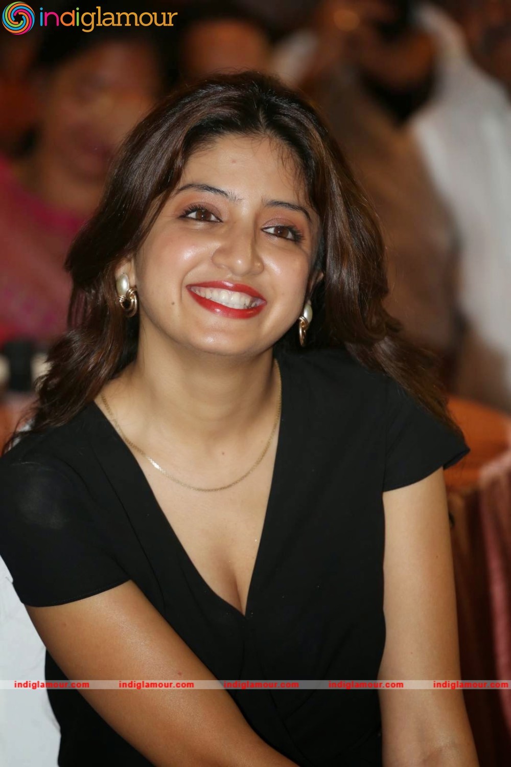 Poonam Kaur Actress hd photo
