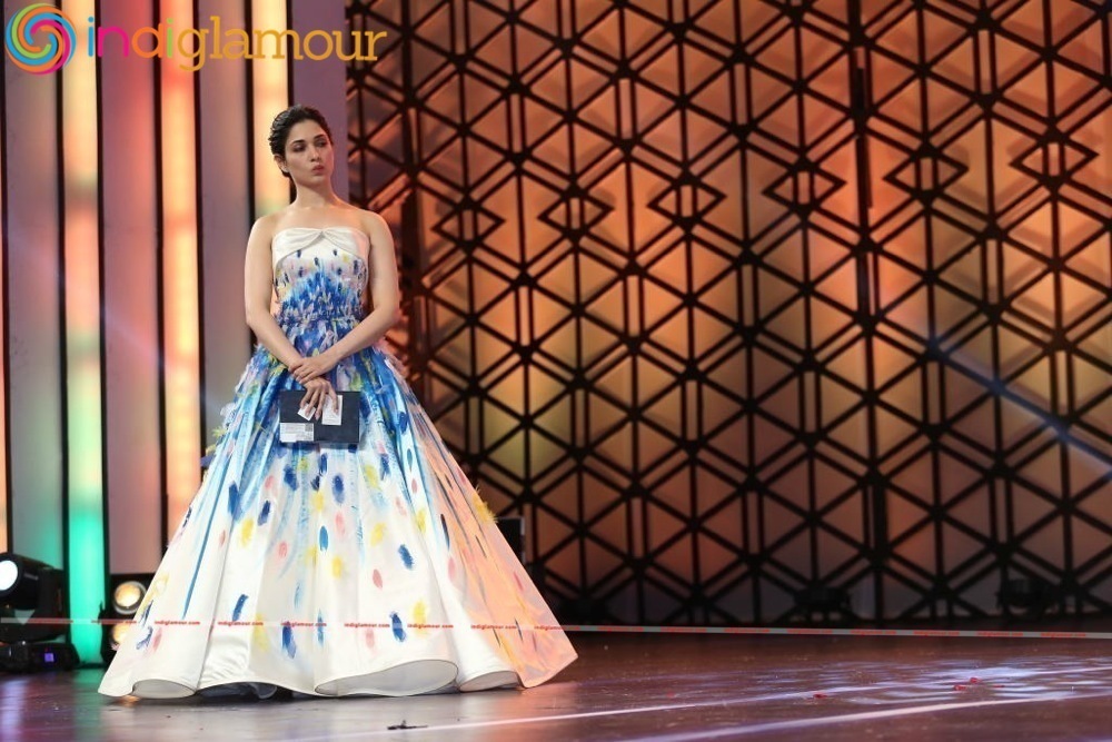Tamannaah Actress hd photo