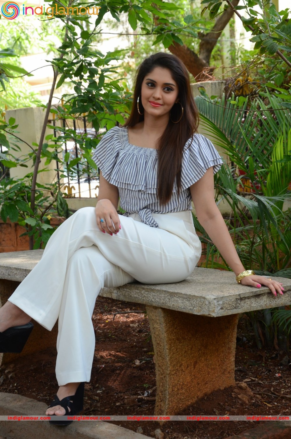 Surabhi Actress hd photo
