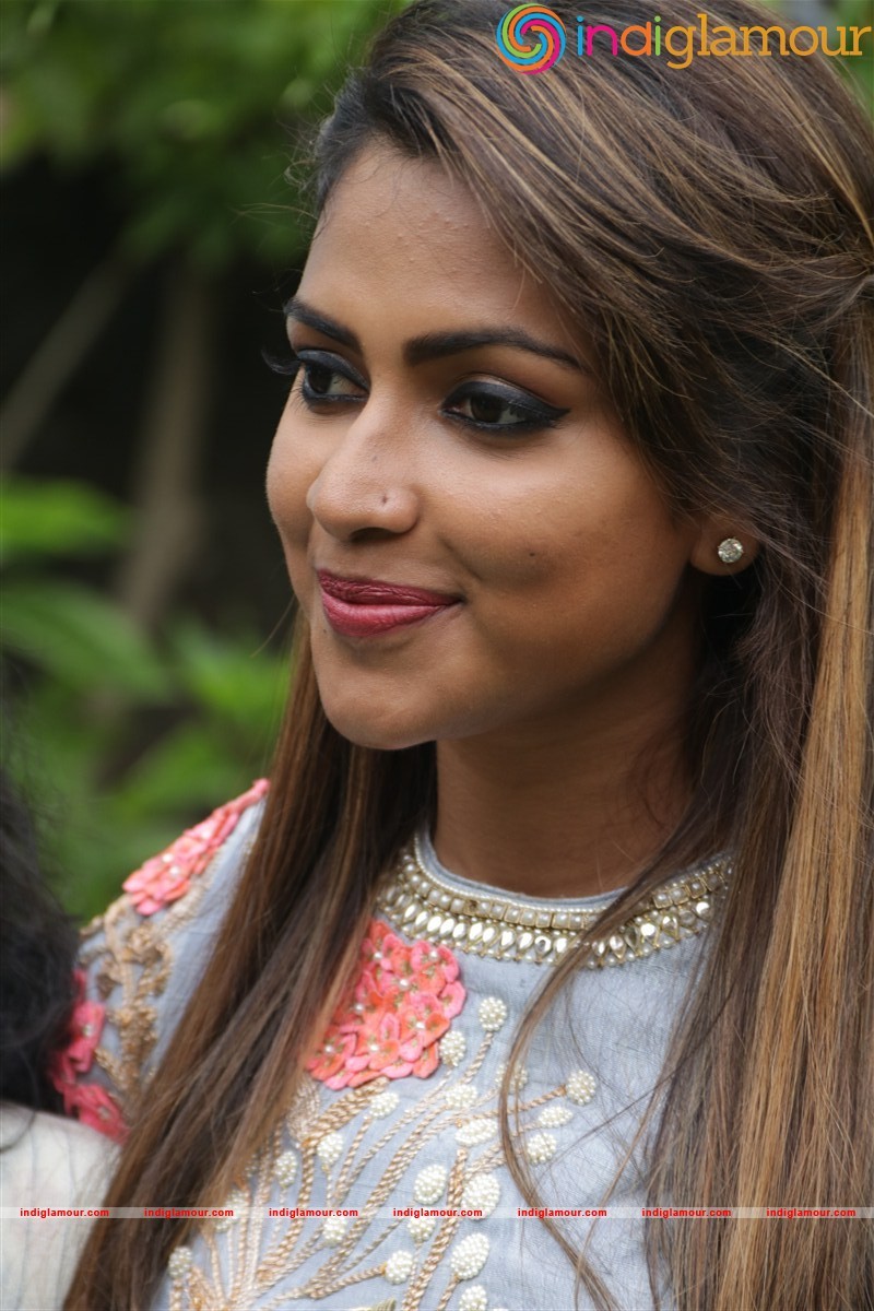 Amala Paul Actress hd photo