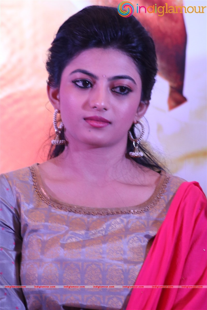 Anandhi Actress hd photo