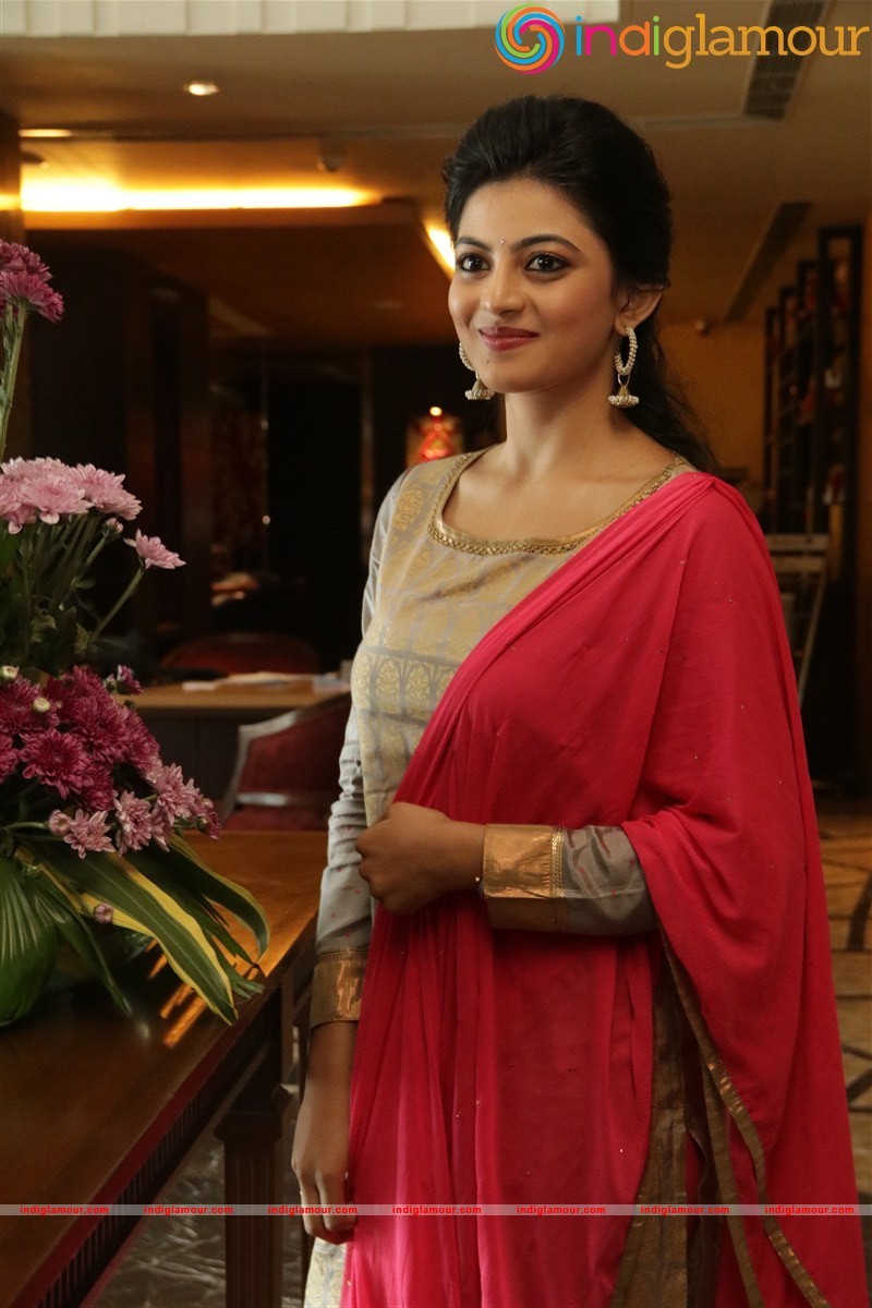 Anandhi Actress hd photo