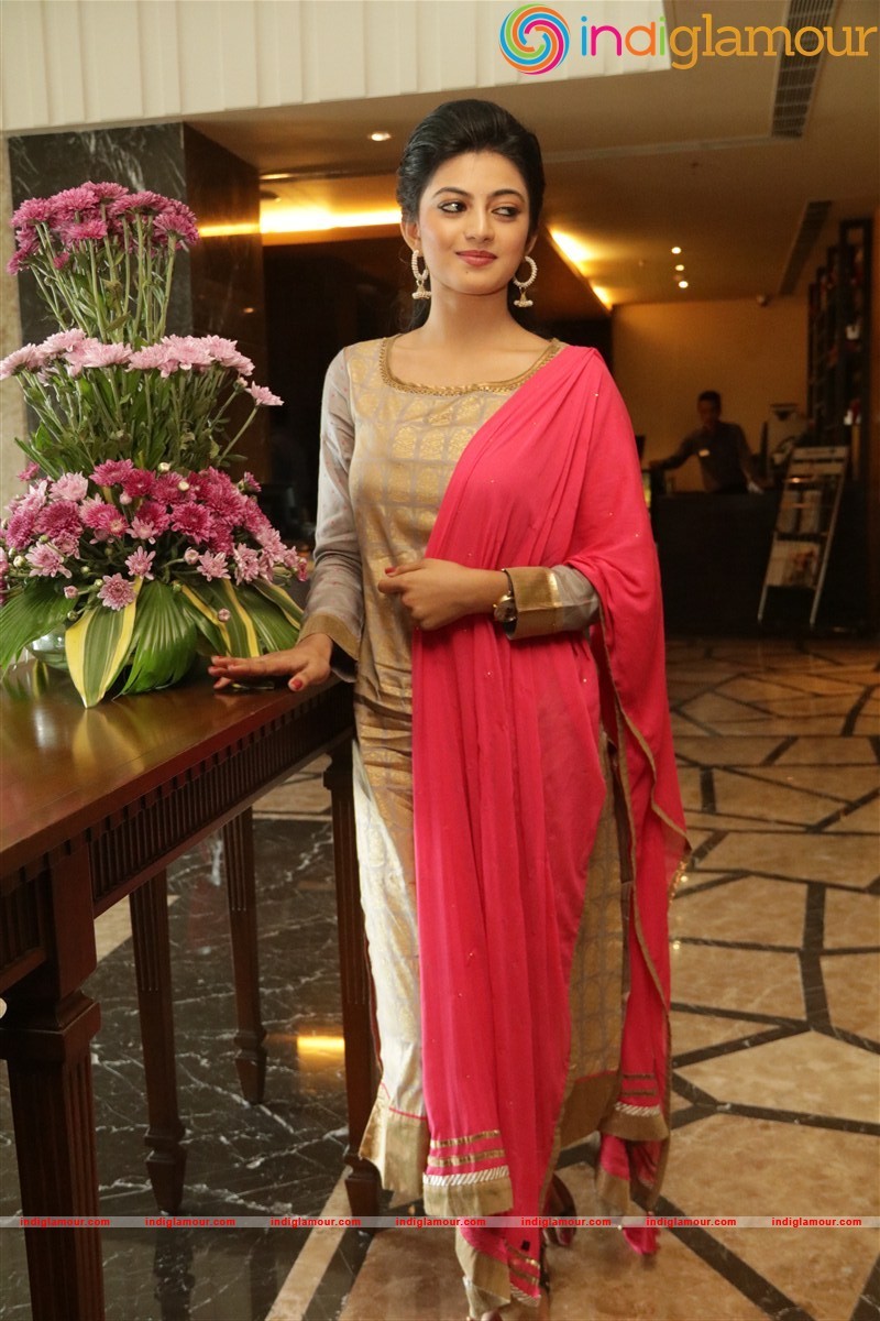 Anandhi Actress hd photo