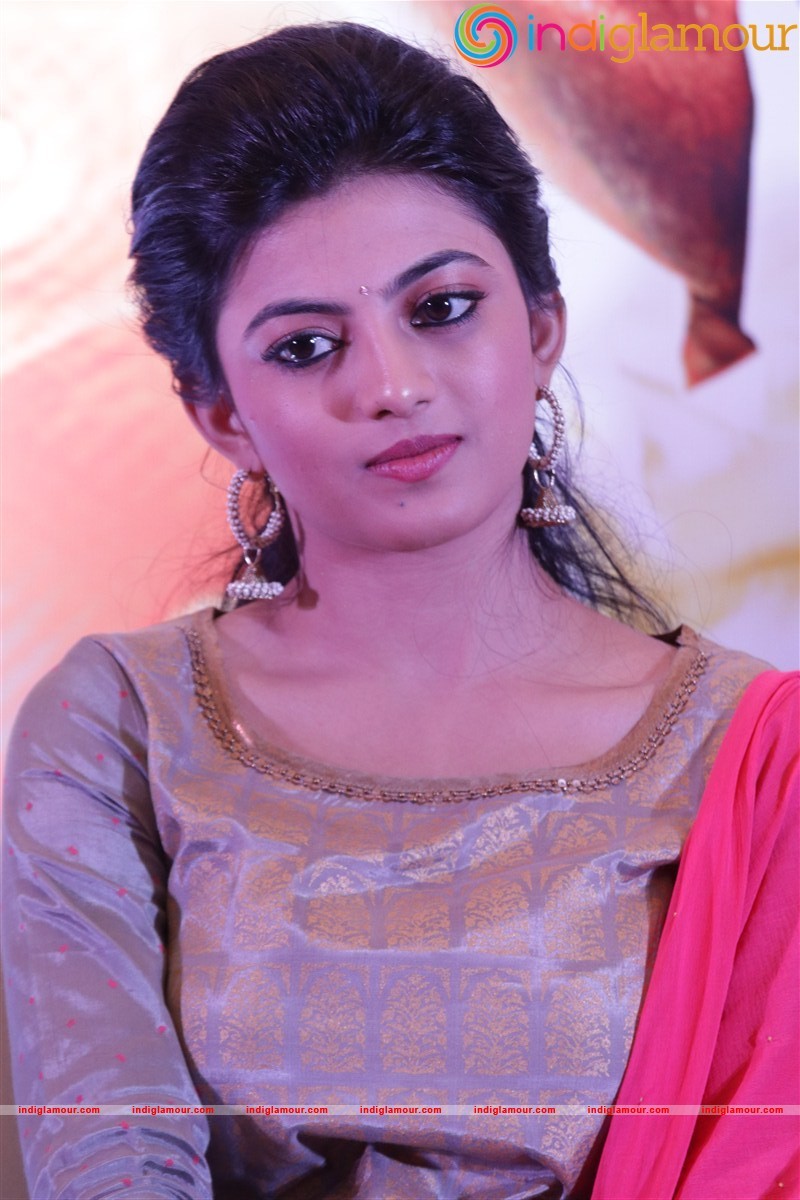 Anandhi Actress hd photo