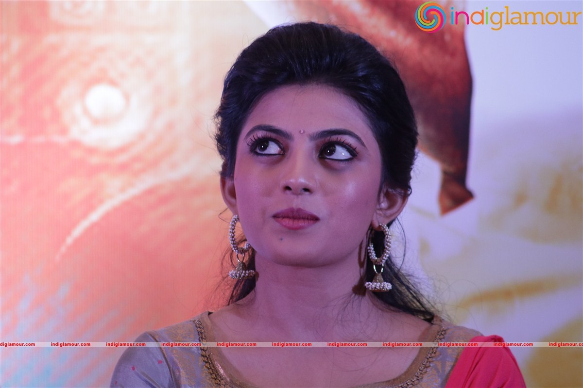 Anandhi Actress hd photo