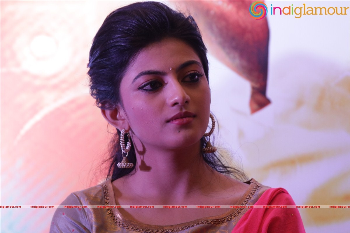 Anandhi Actress hd photo