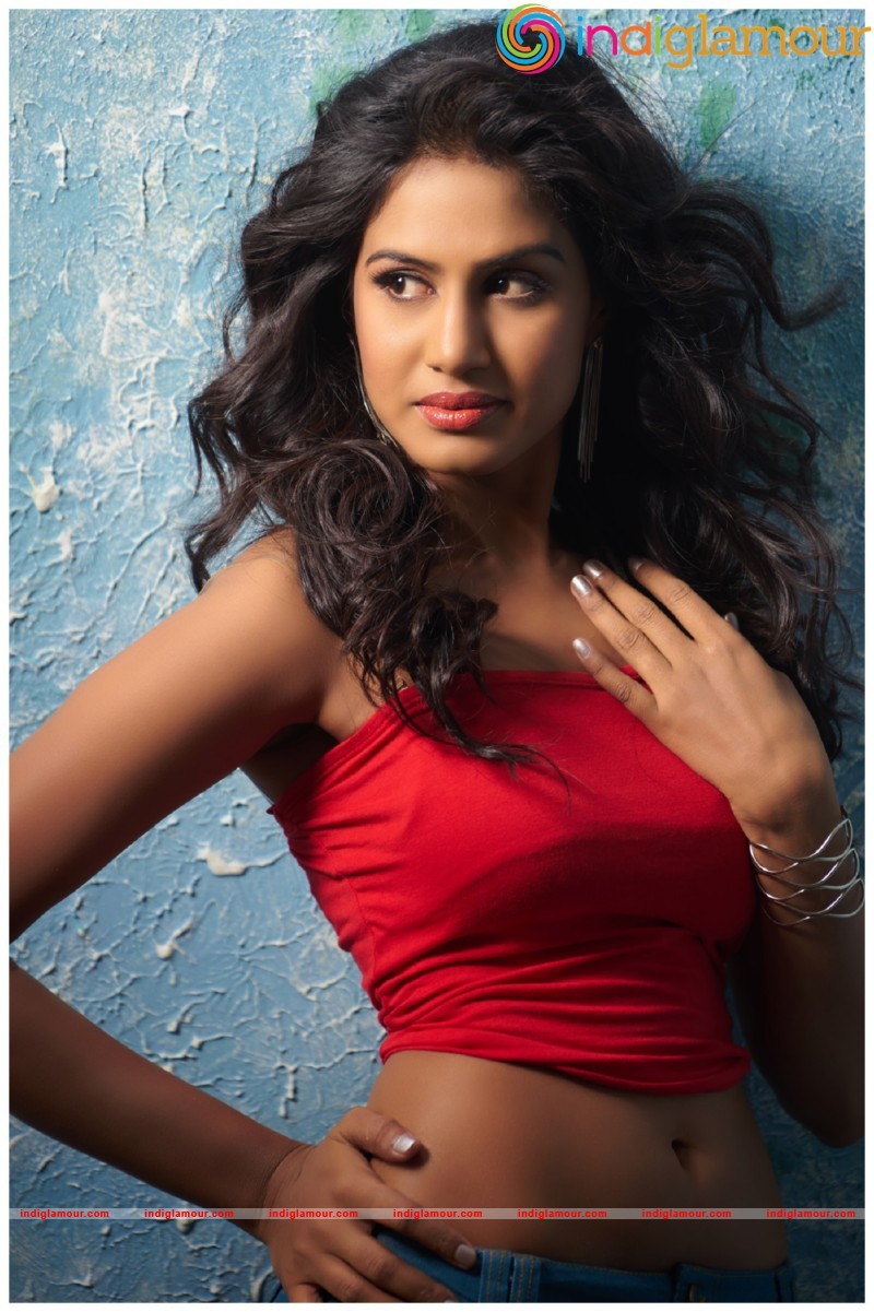 Actress Satvi Lingala Photo Shoot Images Actress hd photo