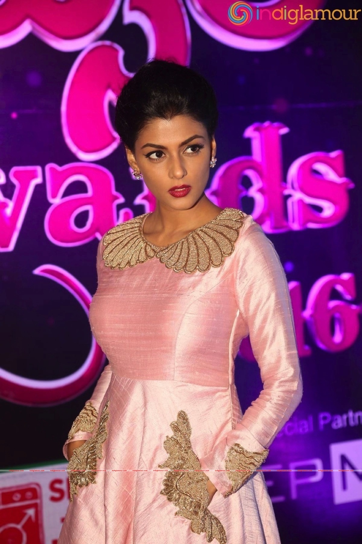 Anisha Ambrose Actress hd photo
