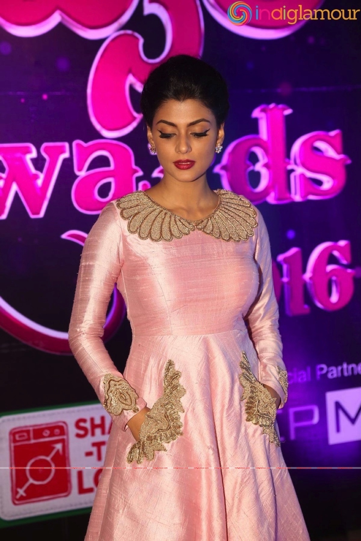 Anisha Ambrose Actress hd photo