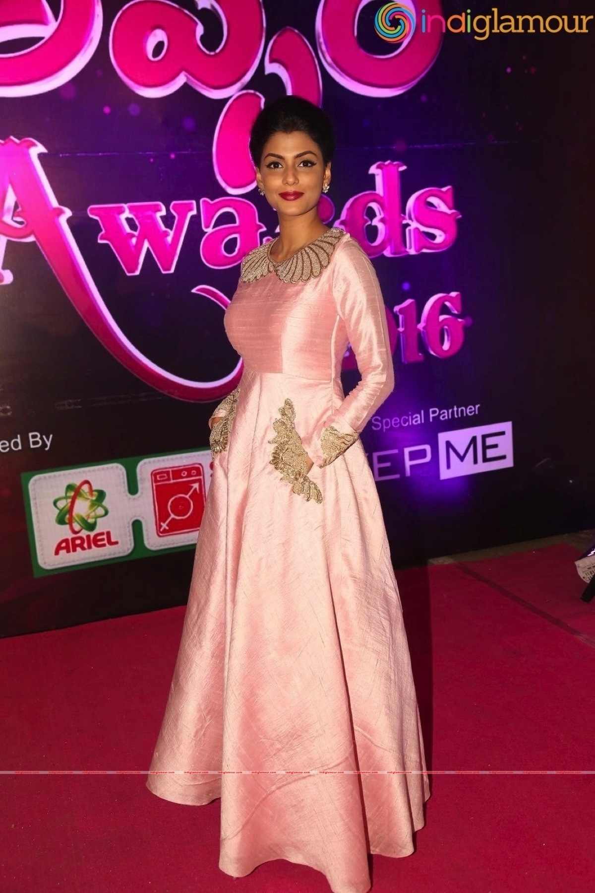 Anisha Ambrose Actress hd photo
