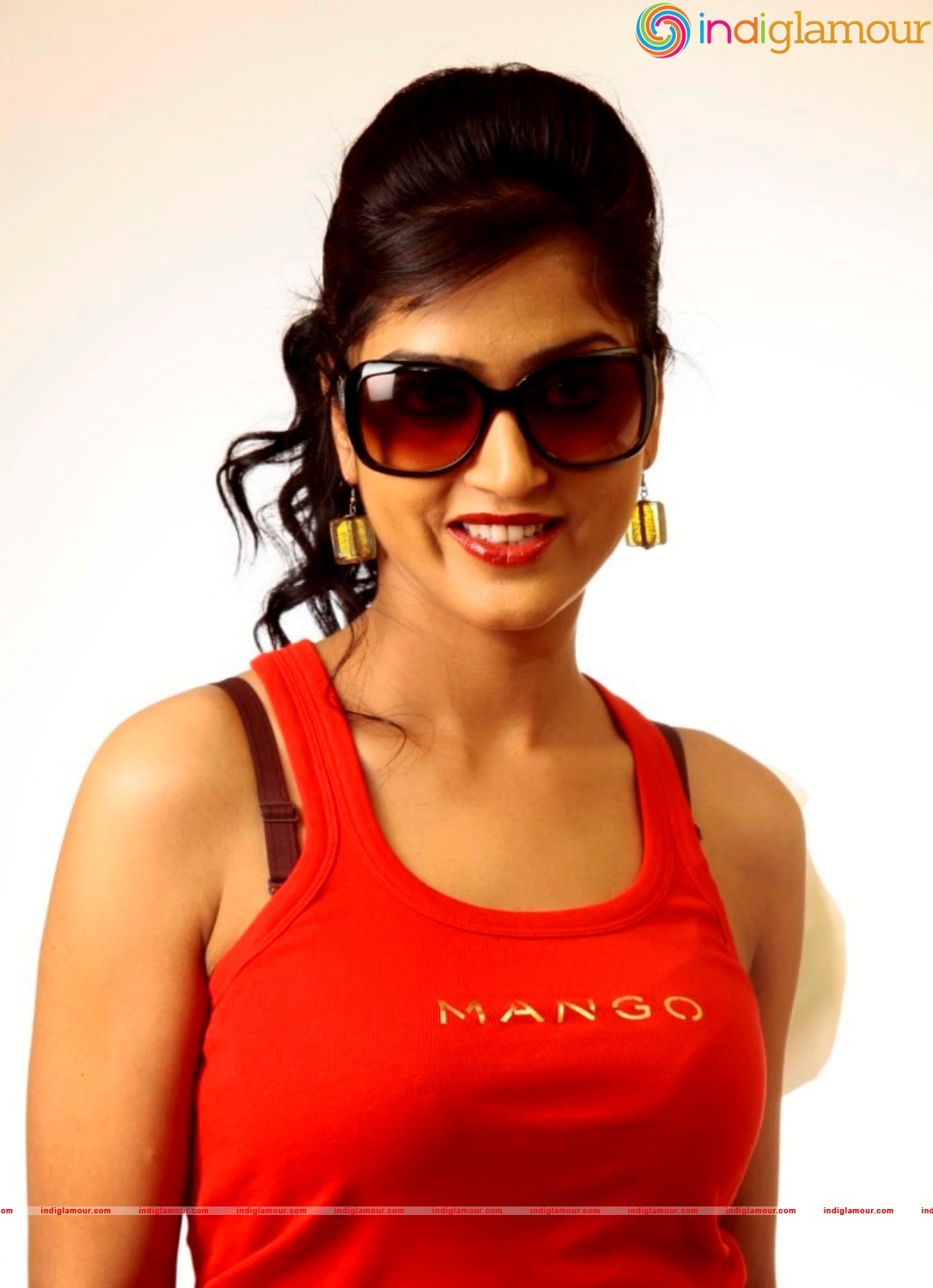 Divya Singh Actress hd photo