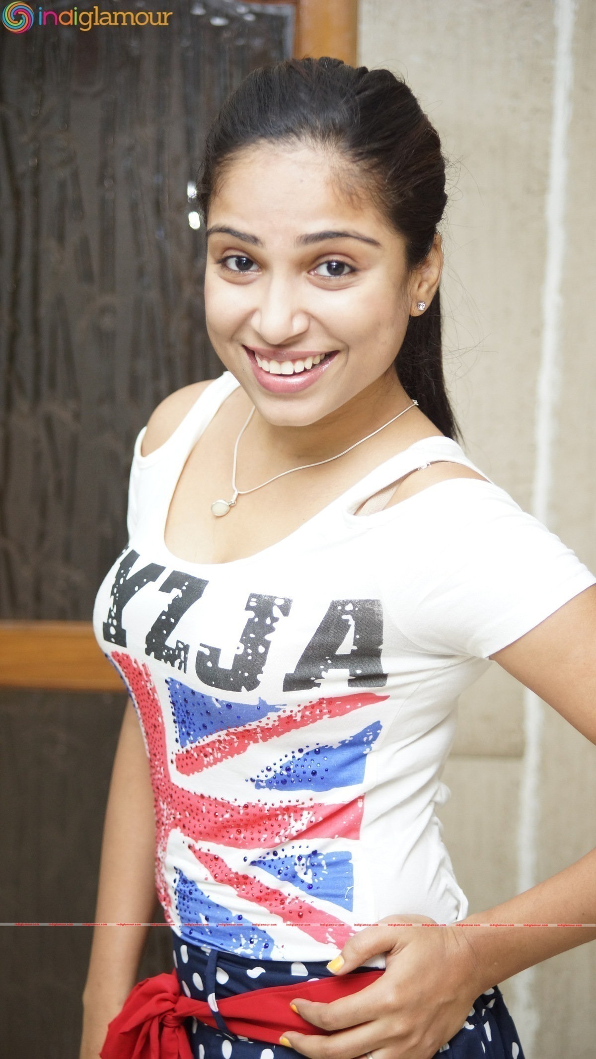 Vrushali Gosavi Actress hd photo