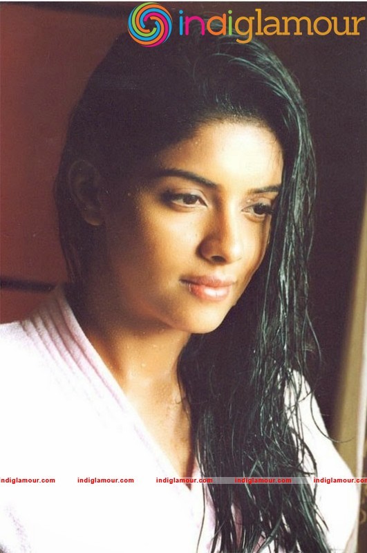 Asin Actress hd photo