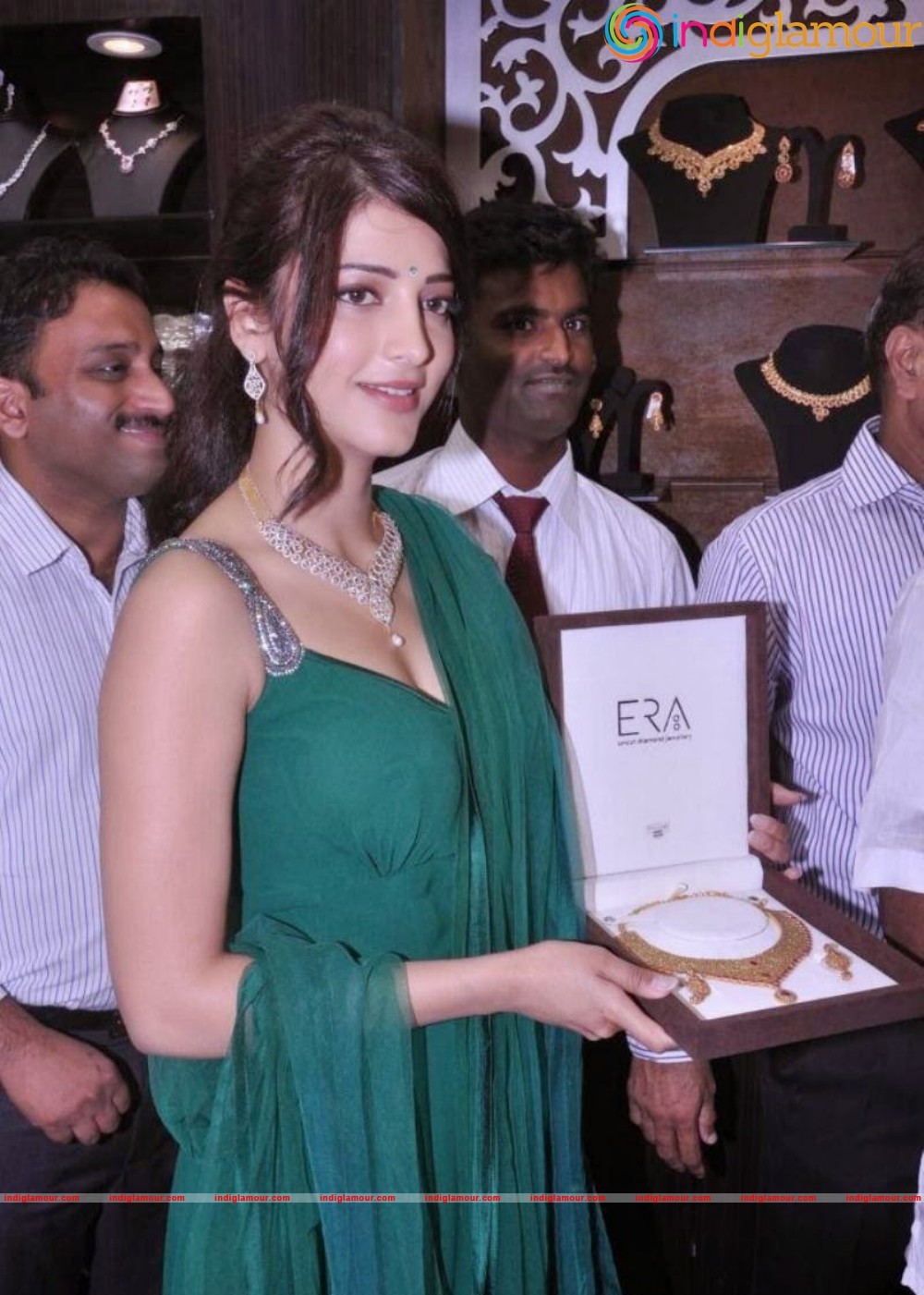 Shruthi Haasan Actress hd photo