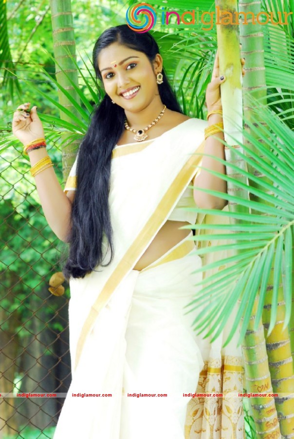 Actress Sushma Prakash New Photoshoot Images Actress hd photo