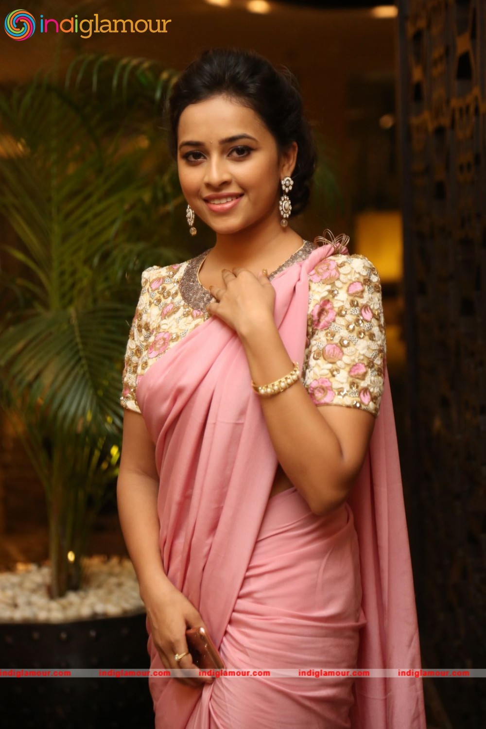 Sri Divya Actress hd photo