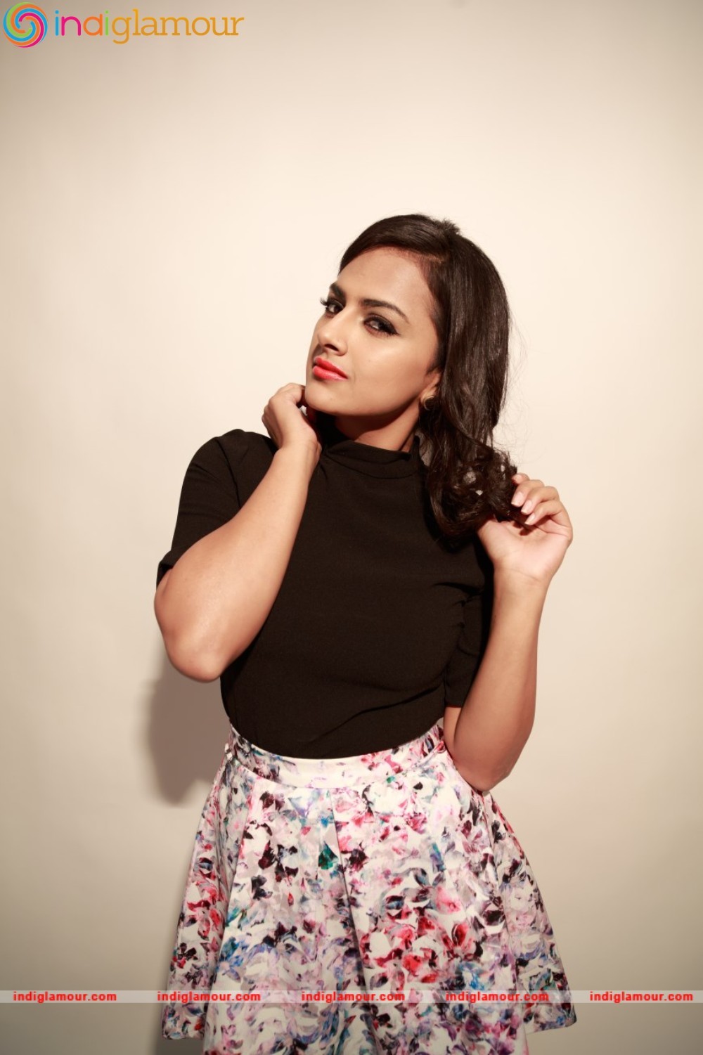 Shraddha Srinath Actress hd photo