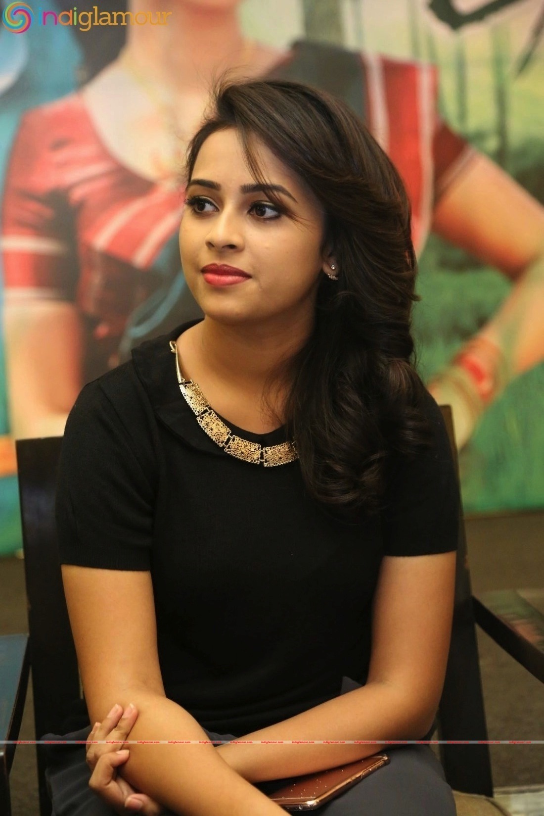 Sri Divya Actress hd photo