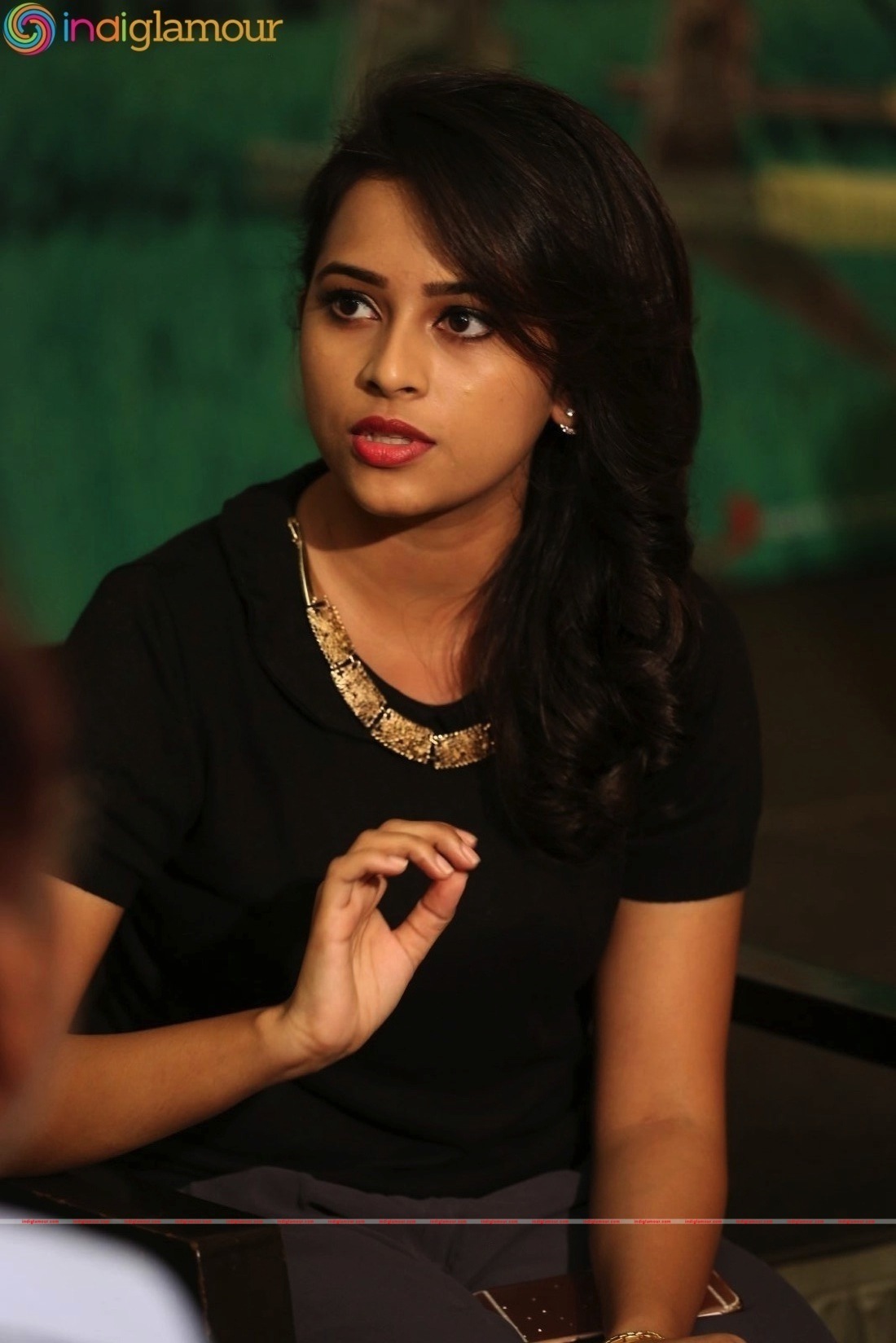 Sri Divya Actress hd photo