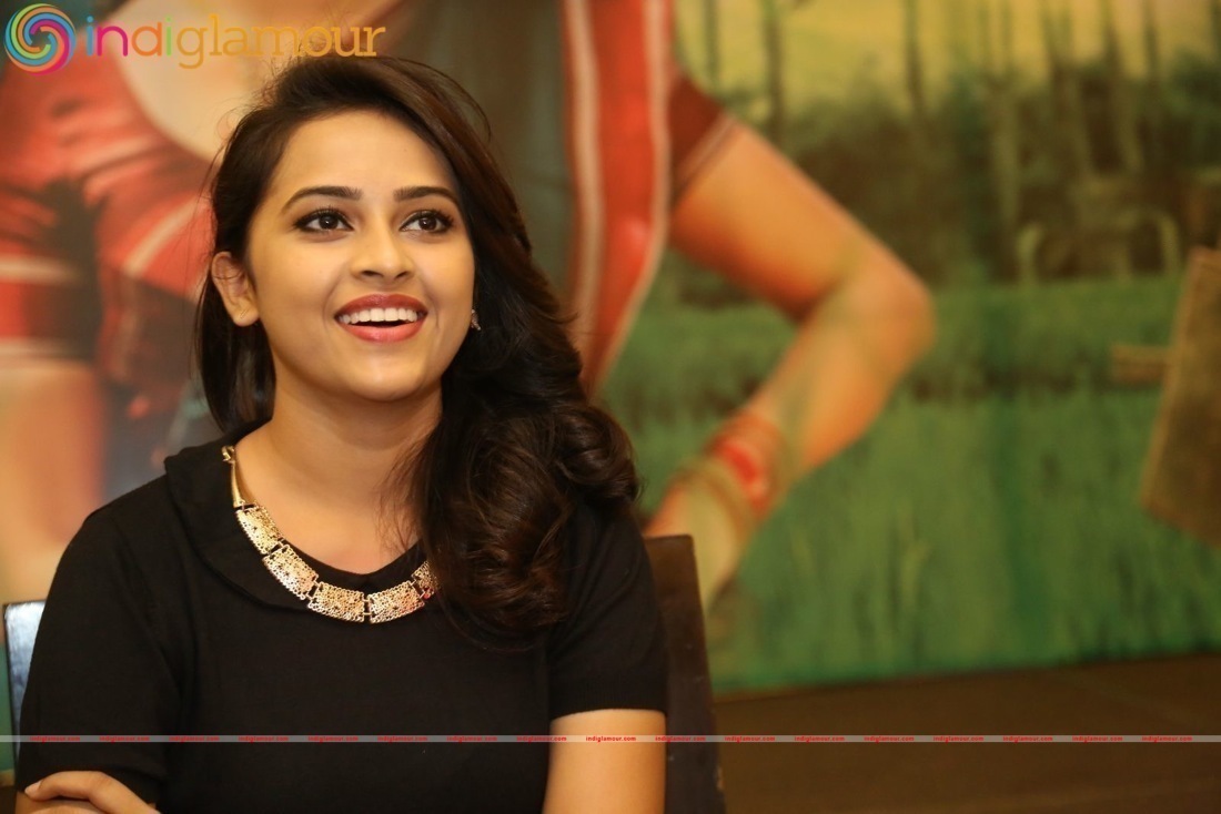 Sri Divya Actress hd photo