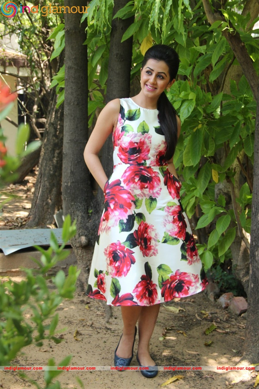 Nikki Galrani Actress hd photo