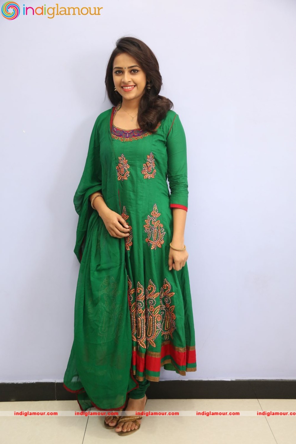 Sri Divya Actress hd photo