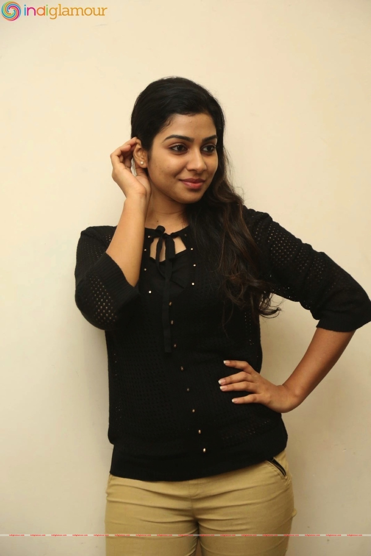 Satna Titus Actress hd photo