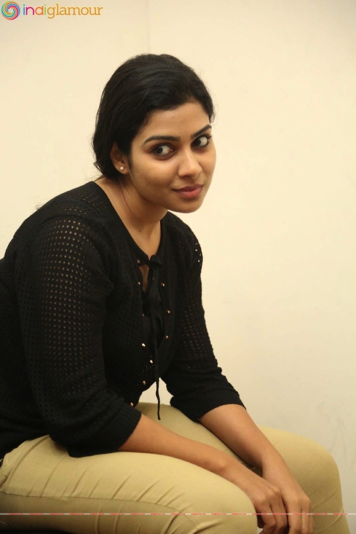 Satna Titus Actress hd photo