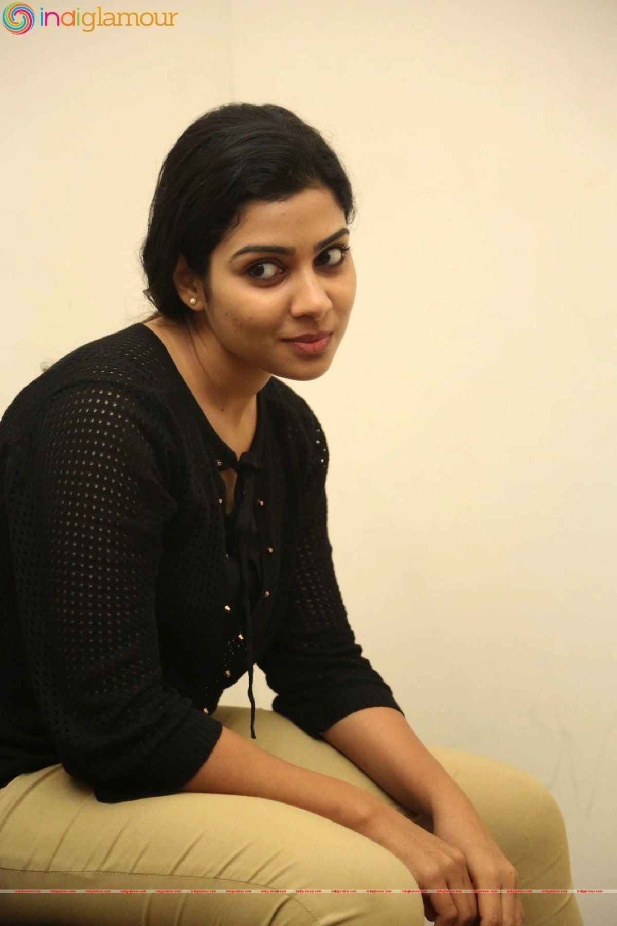 Satna Titus Actress hd photo