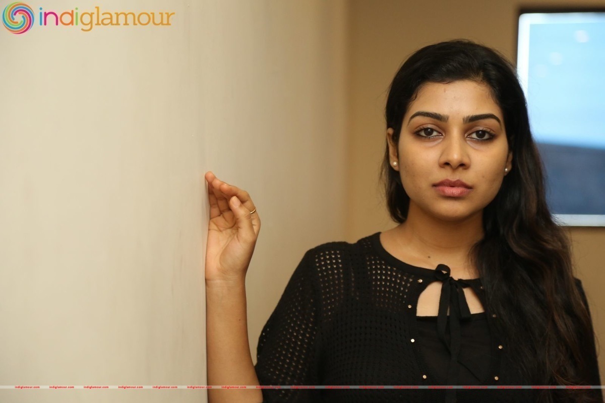 Satna Titus Actress hd photo