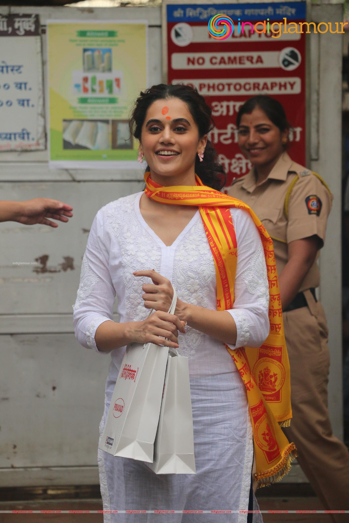 Taapsee Pannu Actress hd photo