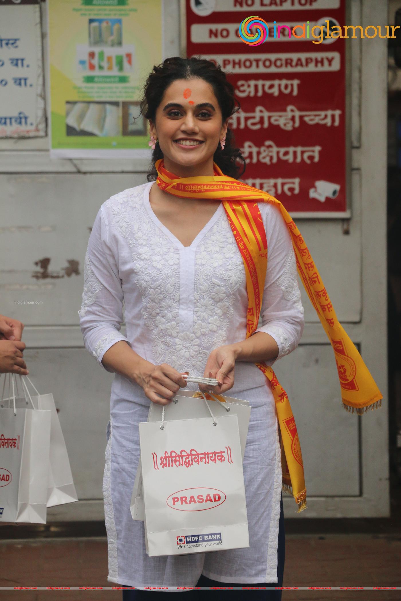 Taapsee Pannu Actress hd photo