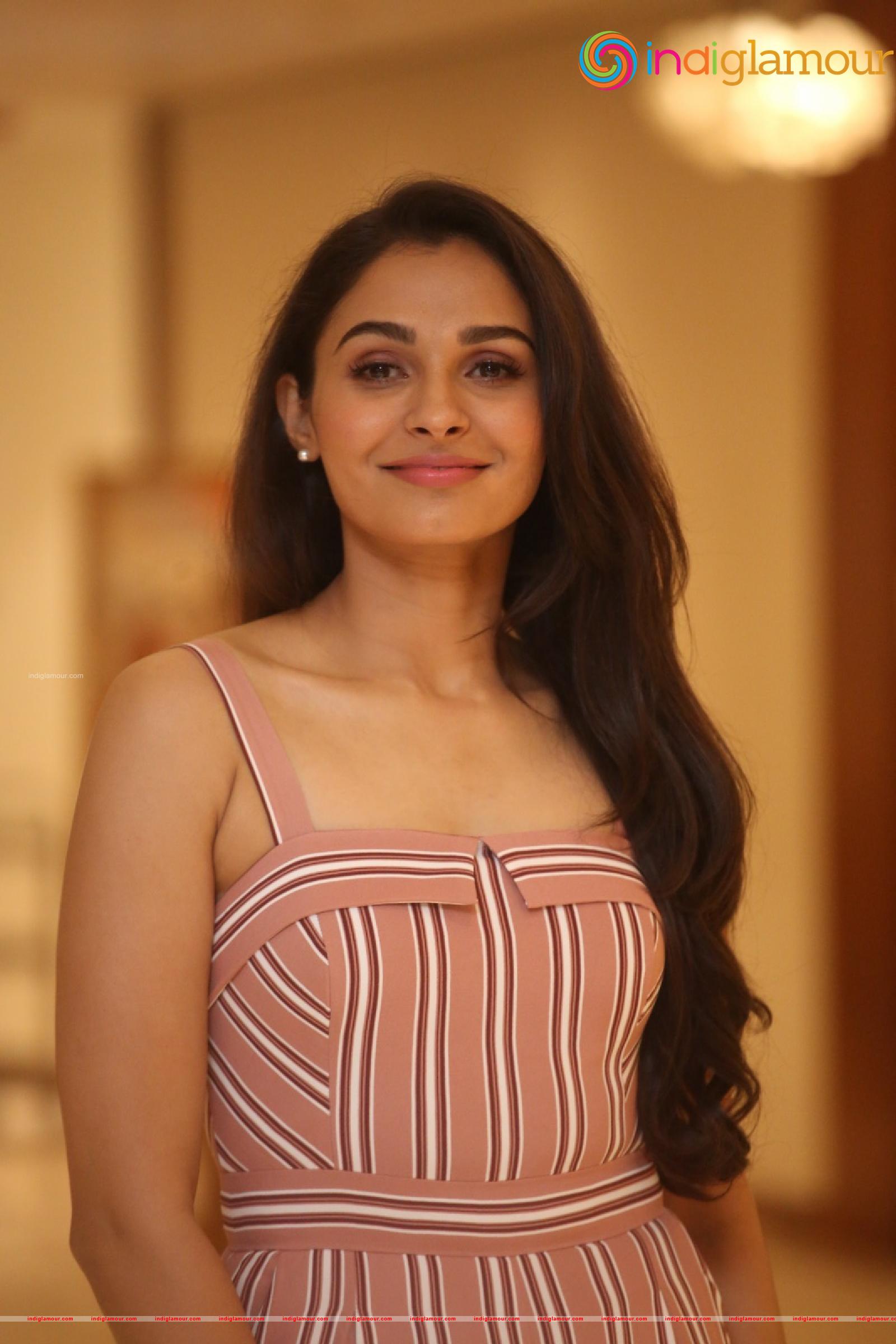 Andrea Jeremiah Actress hd photo