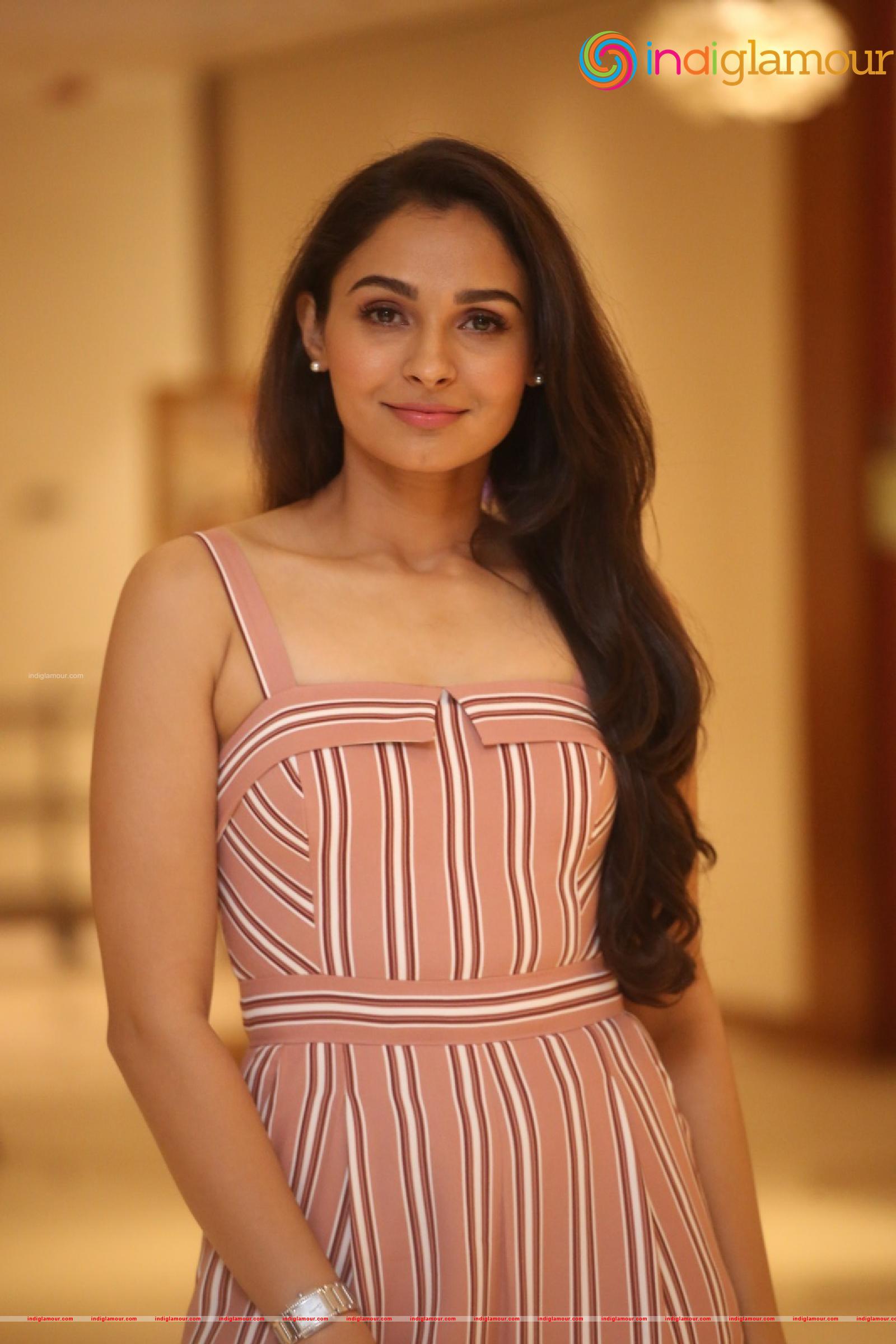 Andrea Jeremiah Actress hd photo