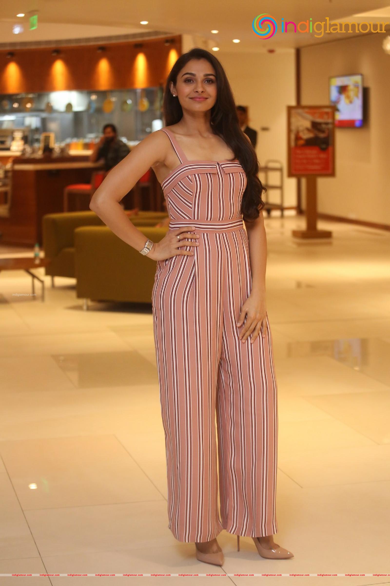 Andrea Jeremiah Actress hd photo
