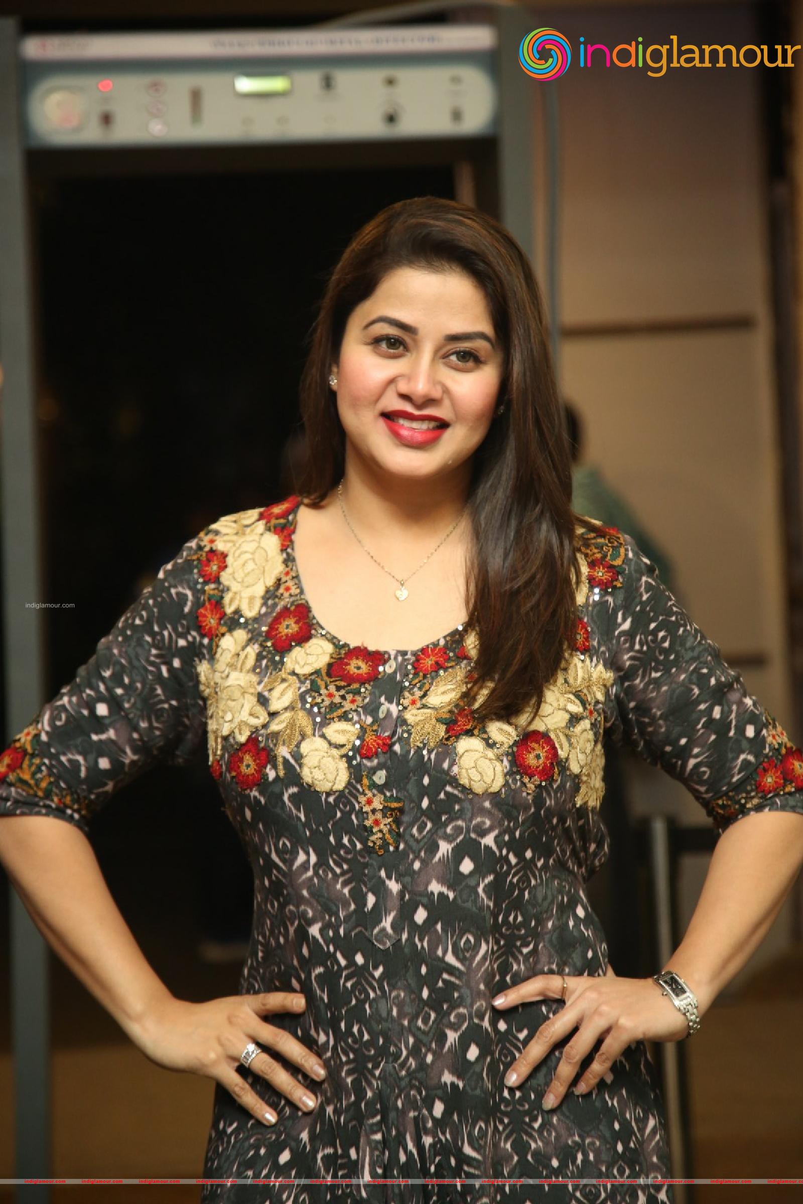 Sangeetha Actress hd photo