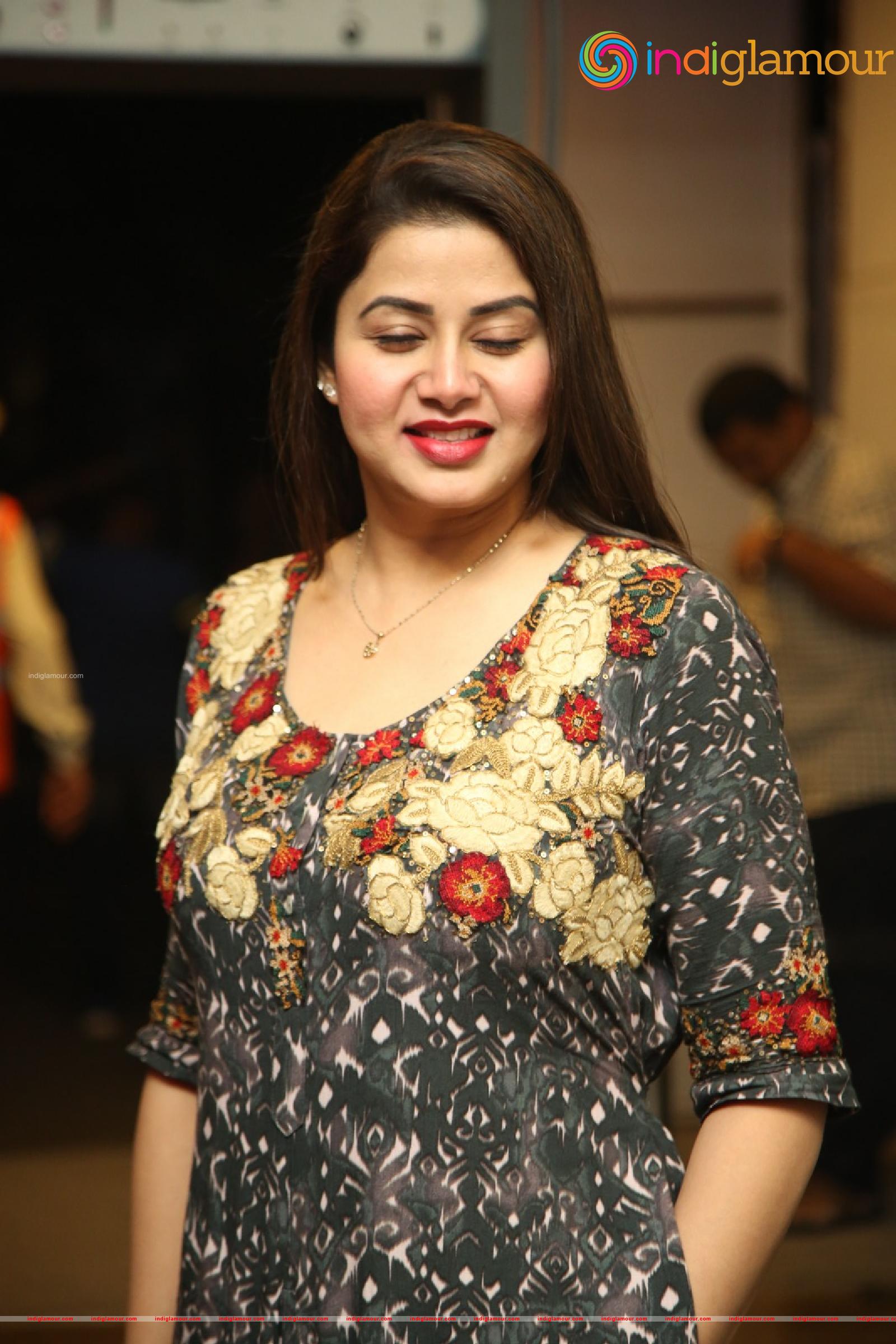 Sangeetha Actress hd photo