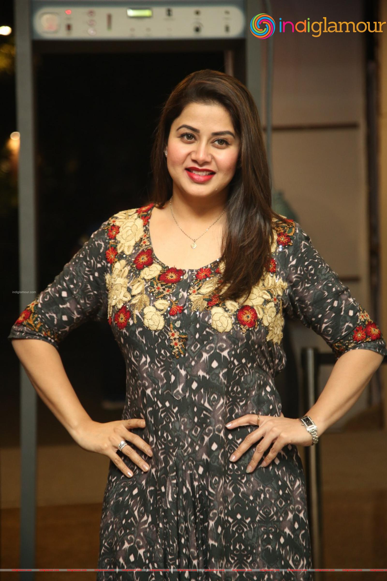 Sangeetha Actress hd photo