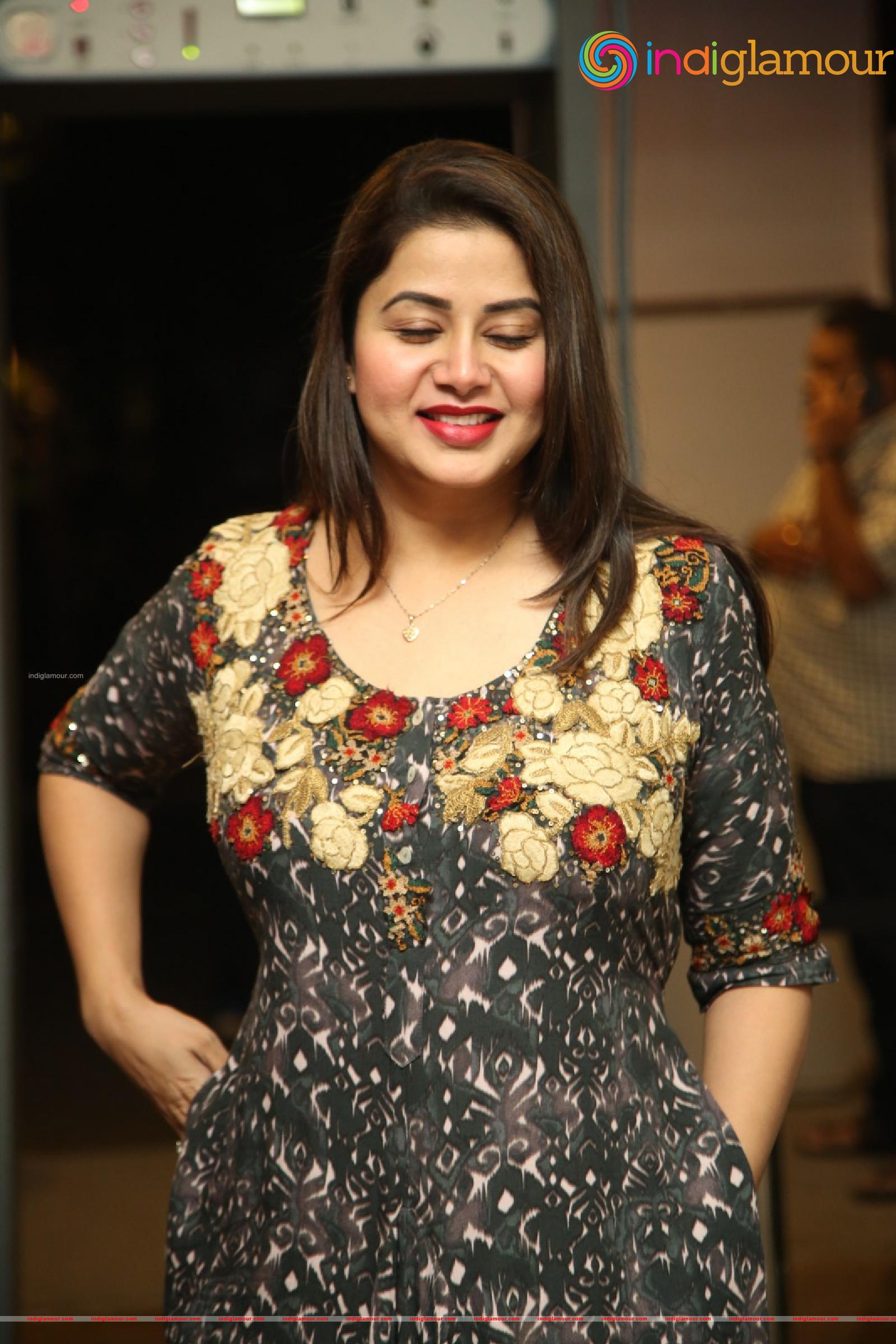 Sangeetha Actress hd photo