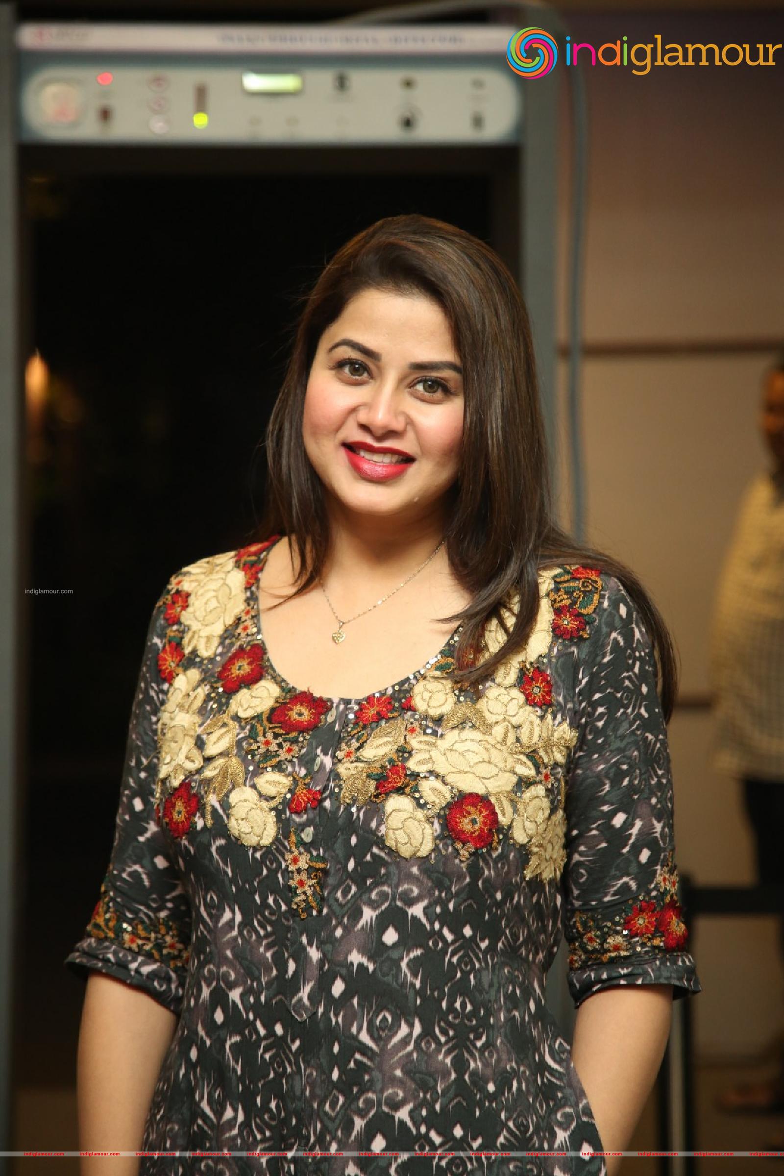 Sangeetha Actress hd photo