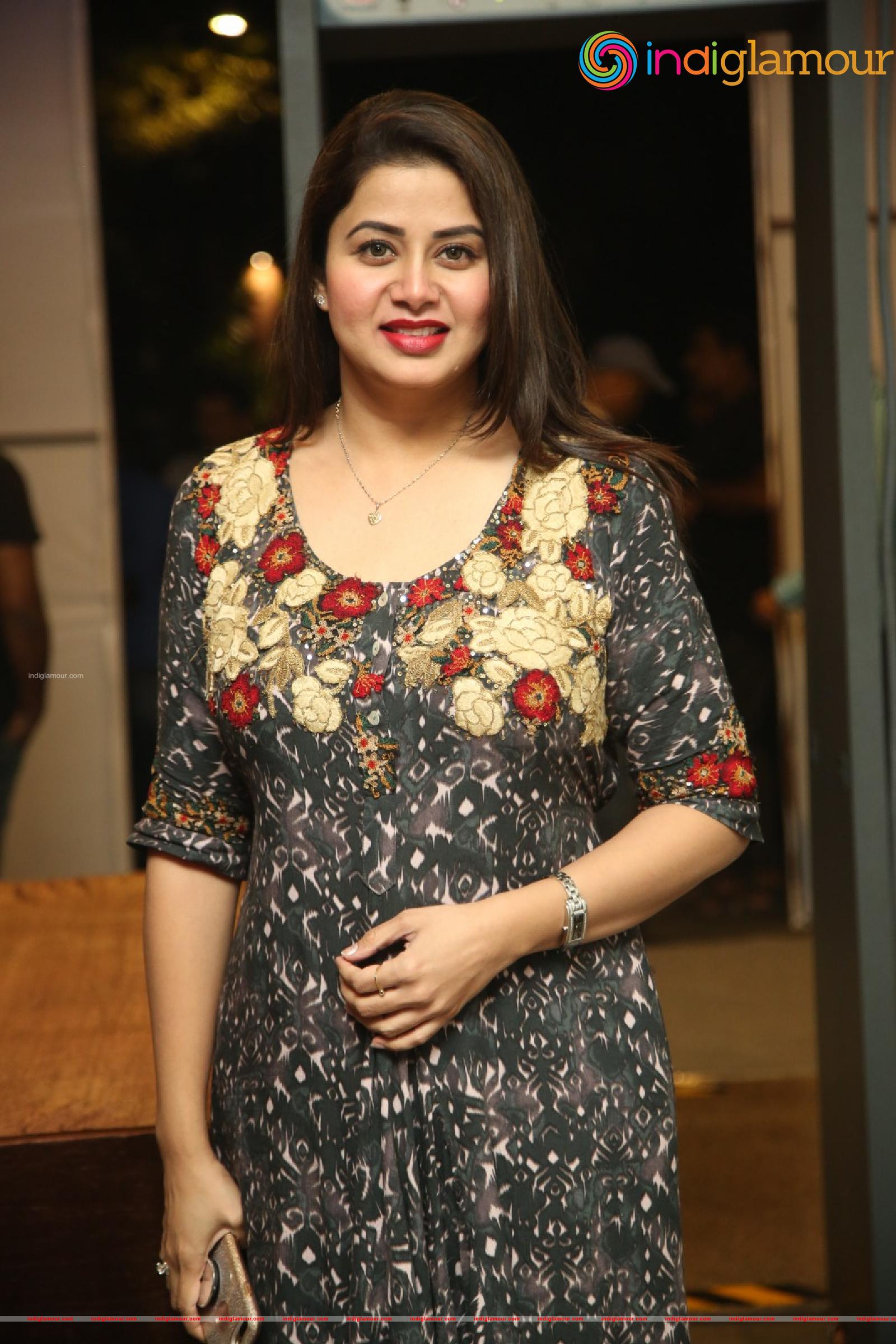 Sangeetha Actress hd photo