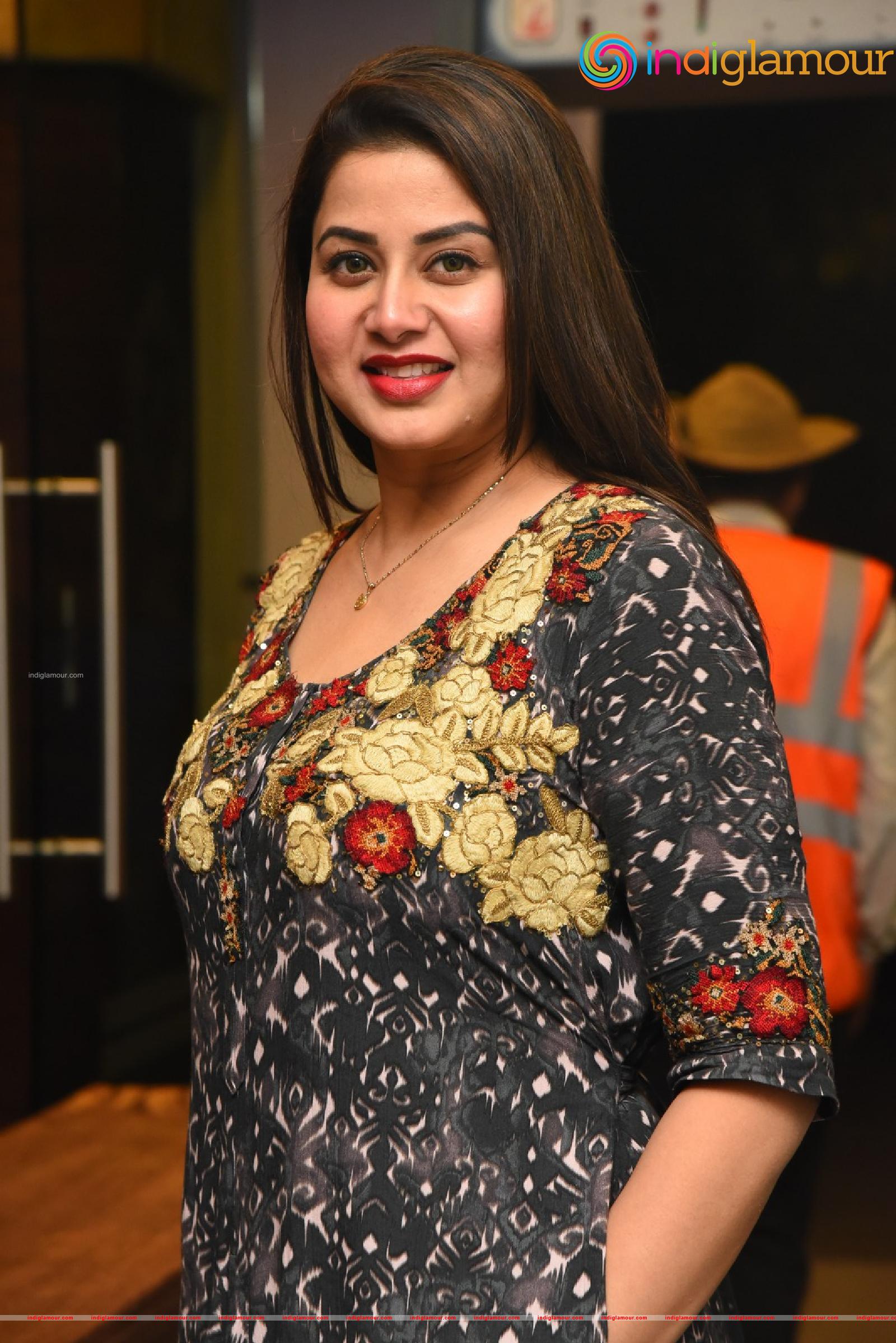 Sangeetha Actress hd photo