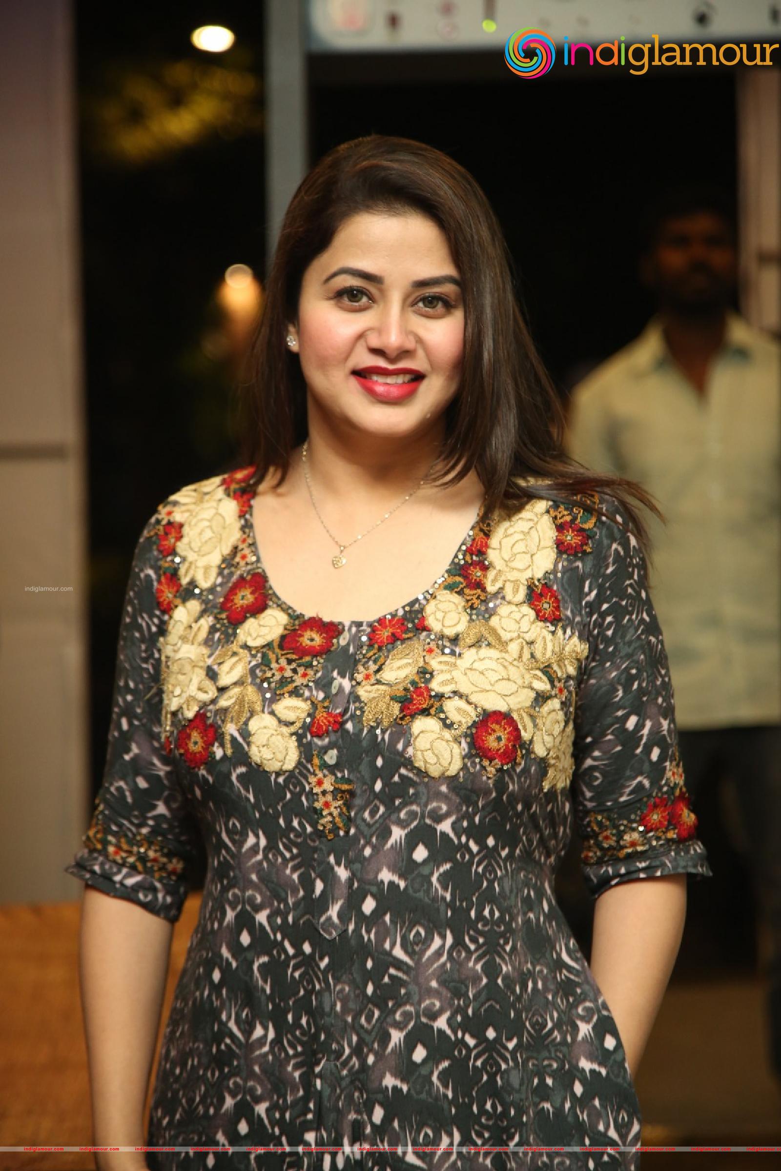 Sangeetha Actress hd photo