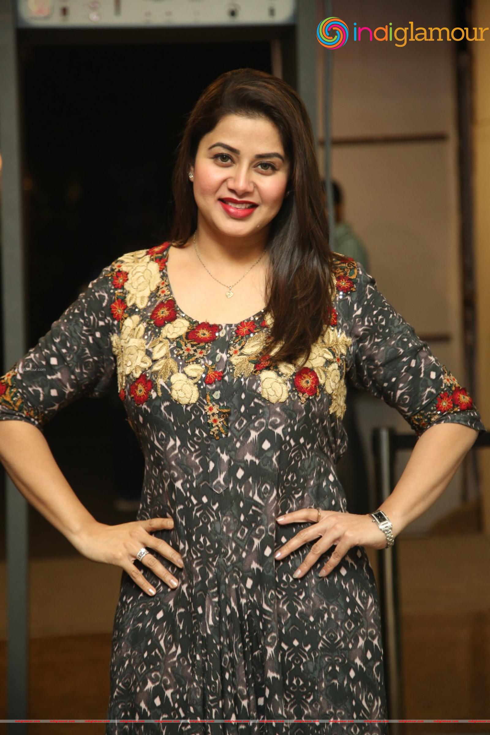 Sangeetha Actress hd photo