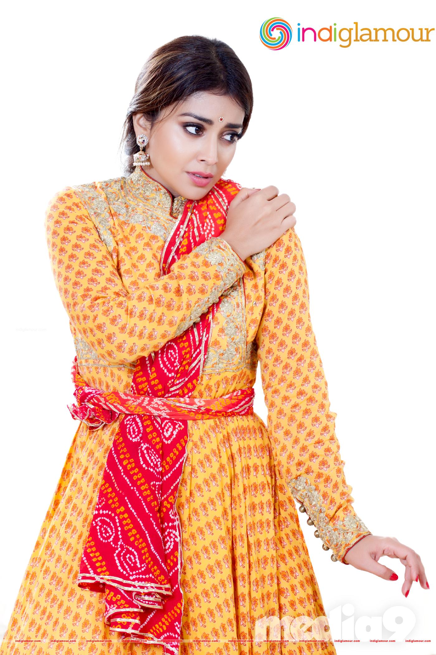 Shriya Saran Actress hd photo