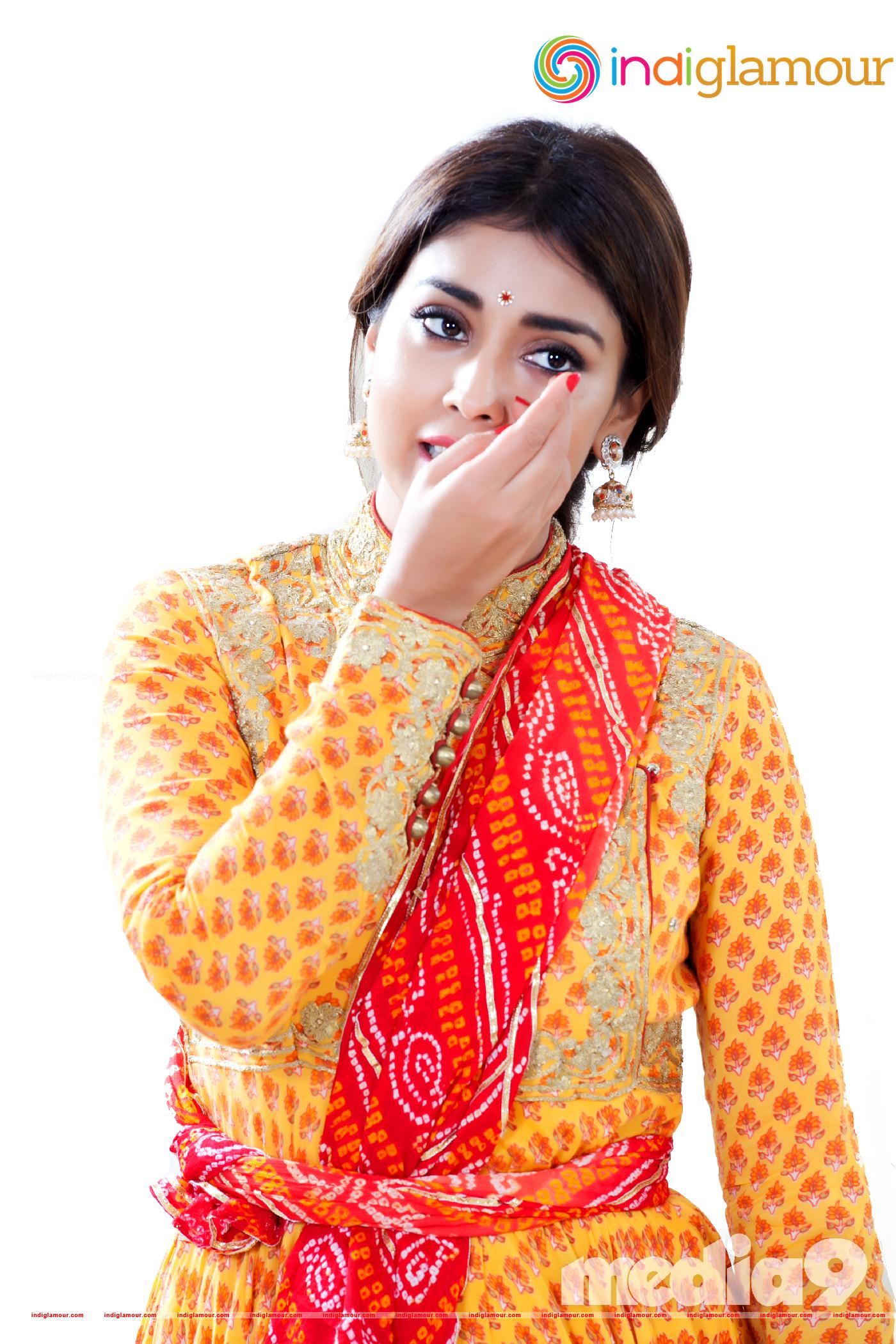 Shriya Saran Actress hd photo