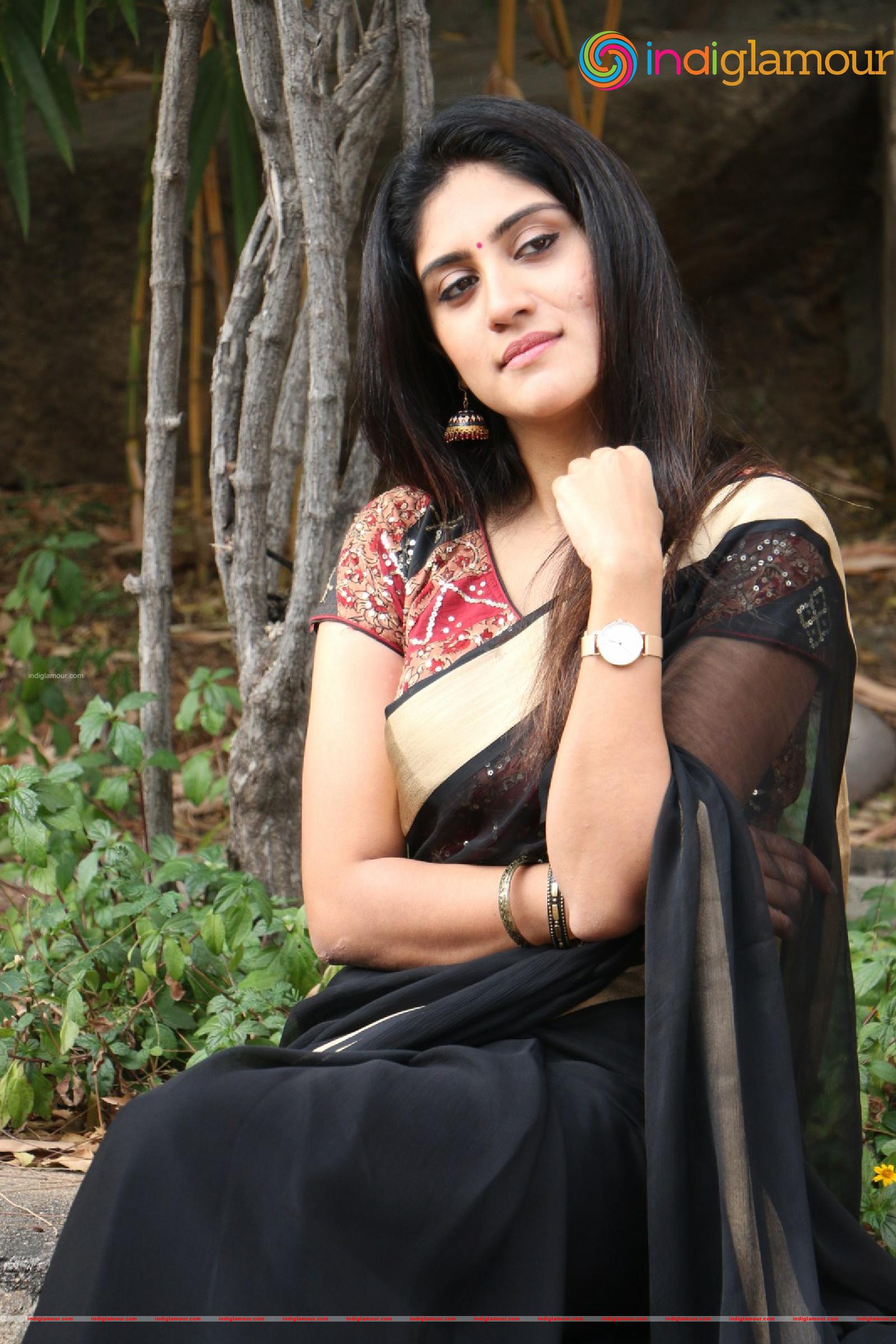 Dhanya Balakrishna Actress hd photo